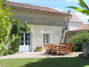 4 Bedroom Stone Cottage with Golf, Tennis & Swimming on Site near Aubeterre, Nouvelle Aquitaine, France